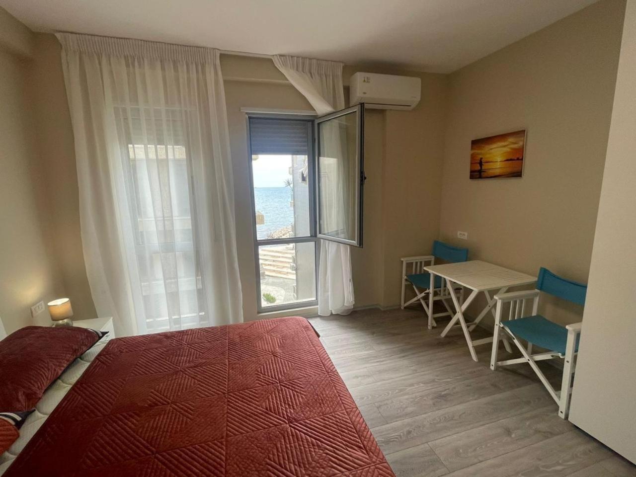 Hotel Nais Beach ドゥラス エクステリア 写真